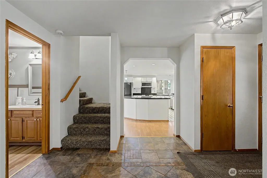 5436 Reklau Road SE Olympia WA 98513
