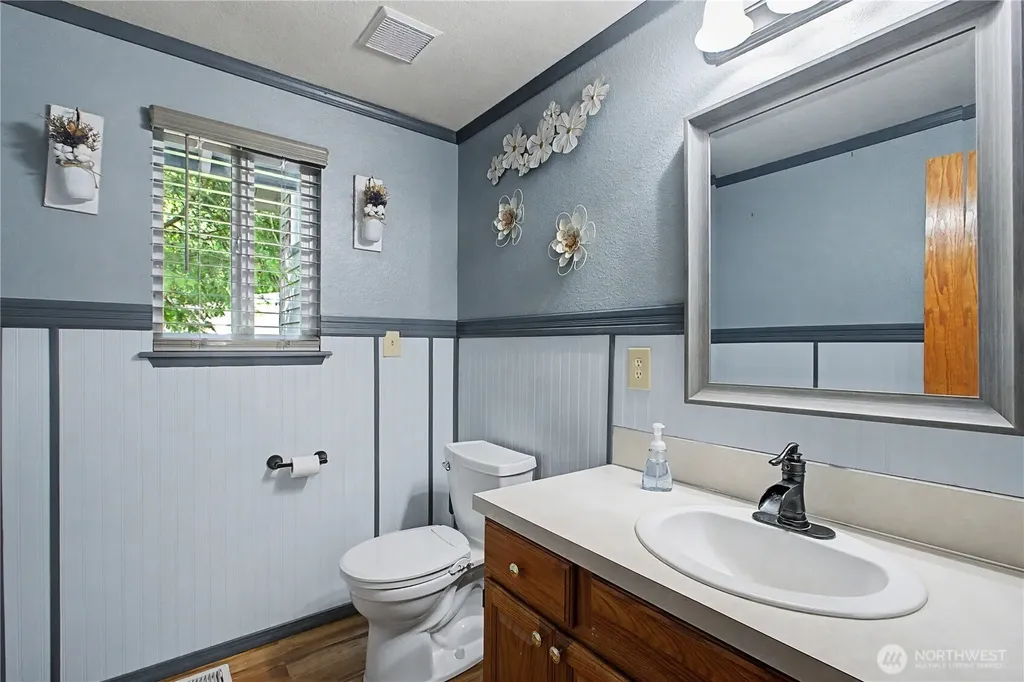 5436 Reklau Road SE Olympia WA 98513