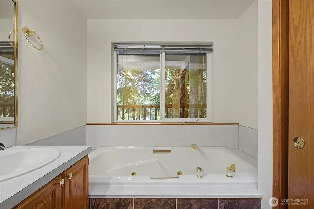 5436 Reklau Road SE Olympia WA 98513