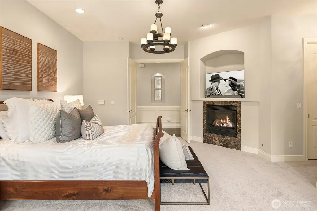 2411 98th Avenue NE Clyde Hill WA 98004