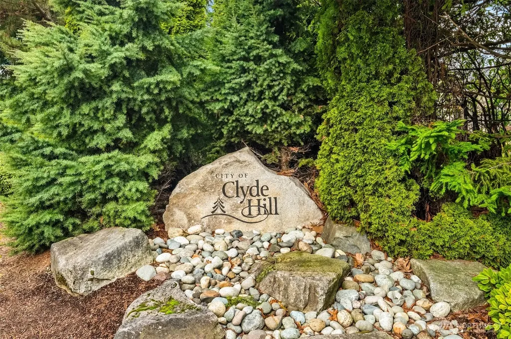 2411 98th Avenue NE Clyde Hill WA 98004