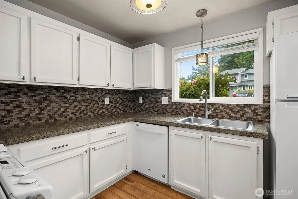 1526 192nd Street SE Bothell WA 98012