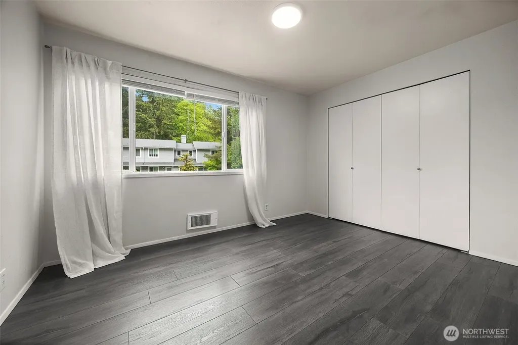 1526 192nd Street SE Bothell WA 98012