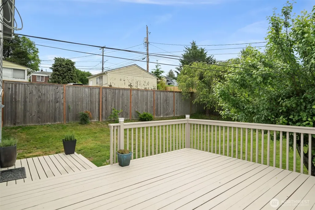 2052 E Wright Avenue Tacoma WA 98404