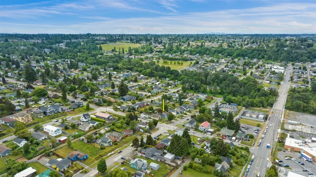 2052 E Wright Avenue Tacoma WA 98404