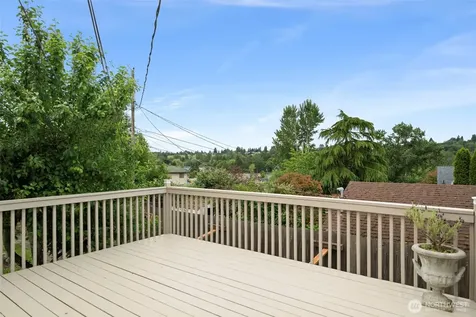 2052 E Wright Avenue Tacoma WA 98404