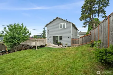 2052 E Wright Avenue Tacoma WA 98404