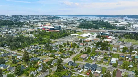 2052 E Wright Avenue Tacoma WA 98404