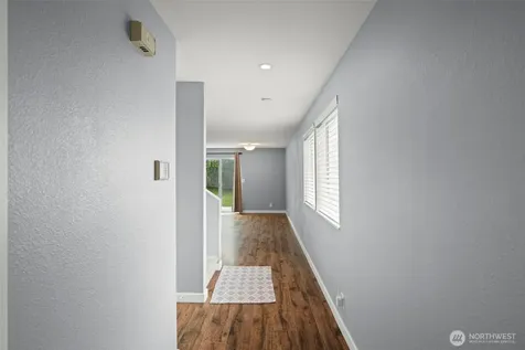 2052 E Wright Avenue Tacoma WA 98404