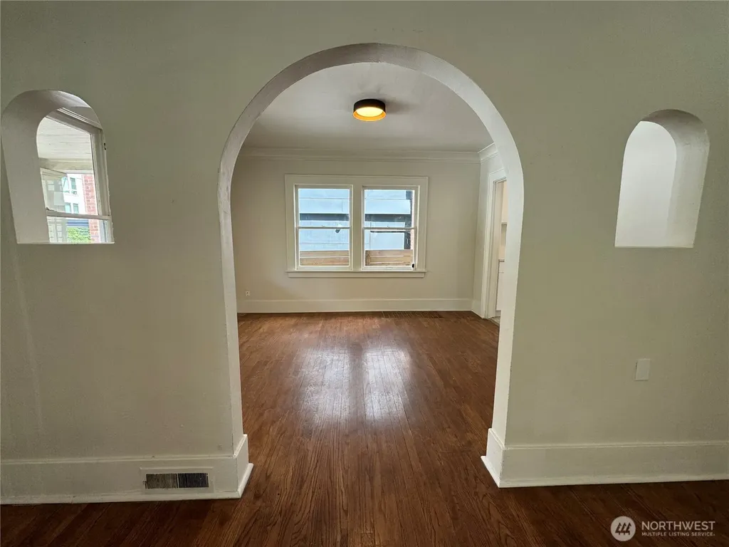811 NE 66th Street Seattle WA 98115