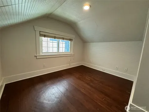 811 NE 66th Street Seattle WA 98115