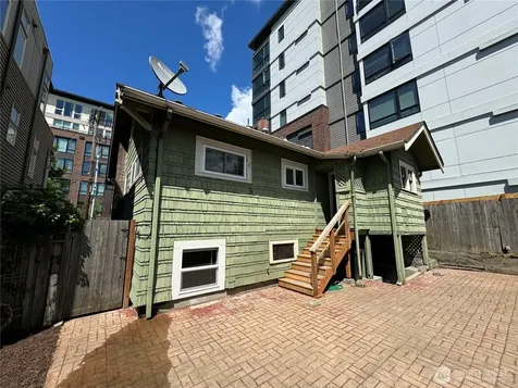 811 NE 66th Street Seattle WA 98115