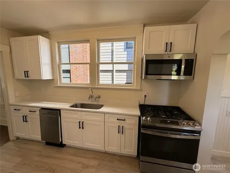 811 NE 66th Street Seattle WA 98115