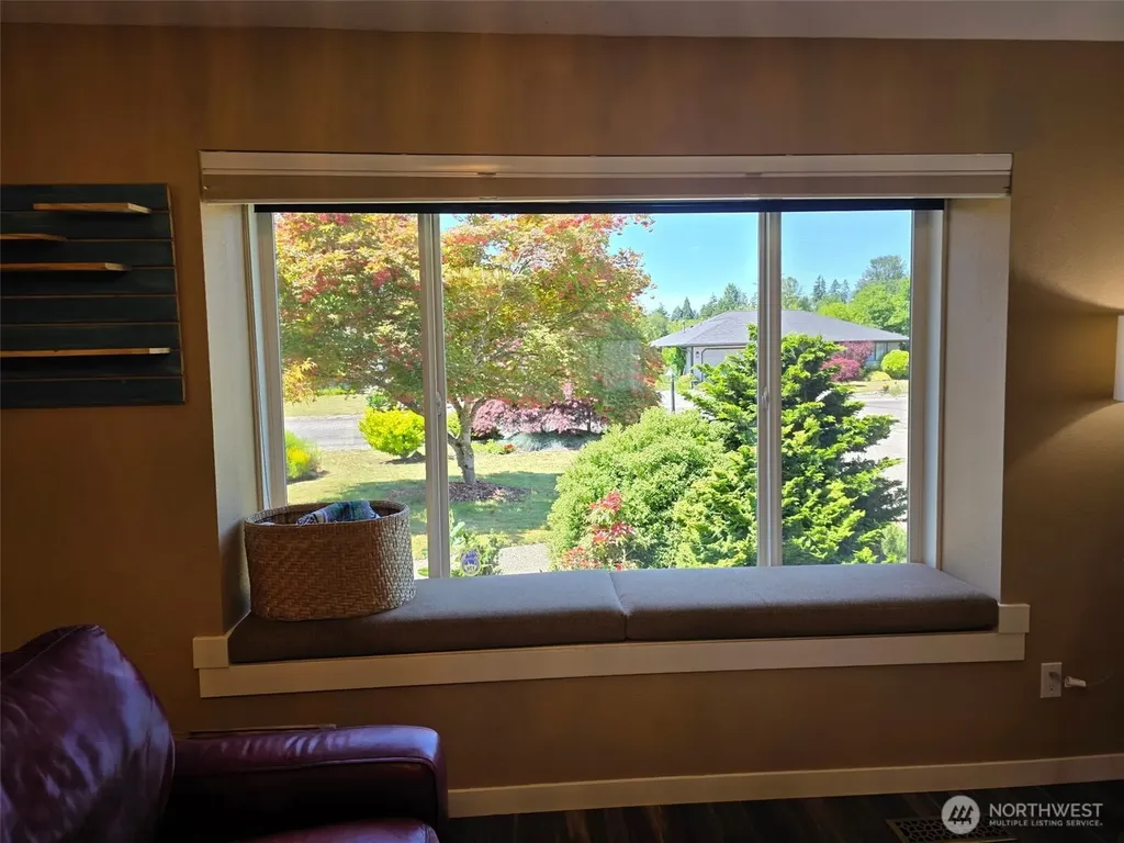 810 Century Court NE Lacey WA 98516