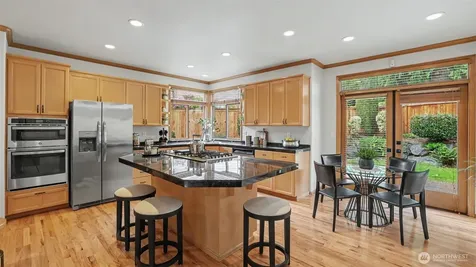 10711 177th Court NE Redmond WA 98052