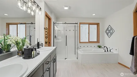 10711 177th Court NE Redmond WA 98052