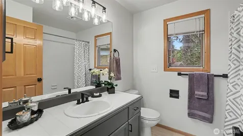 10711 177th Court NE Redmond WA 98052