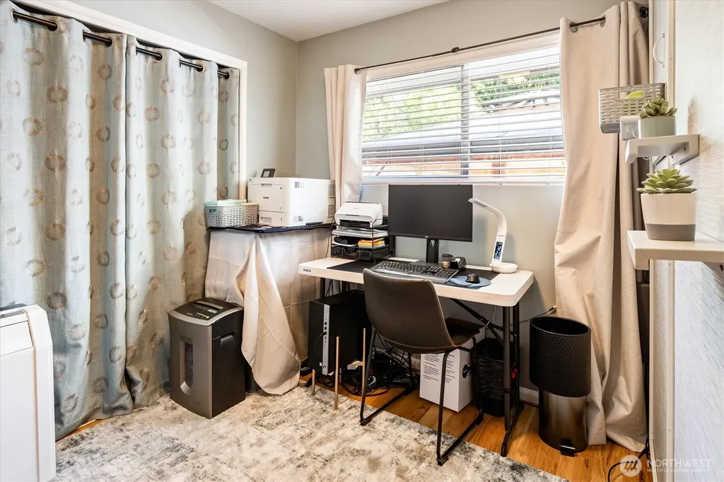1573 90th Street Seattle WA 98117
