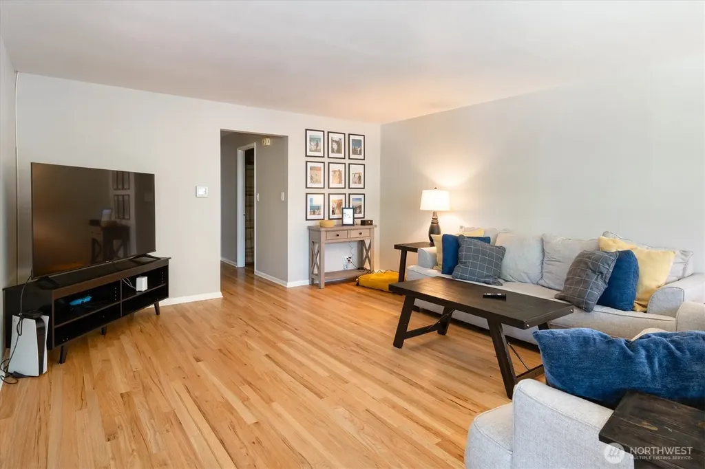 1573 90th Street Seattle WA 98117