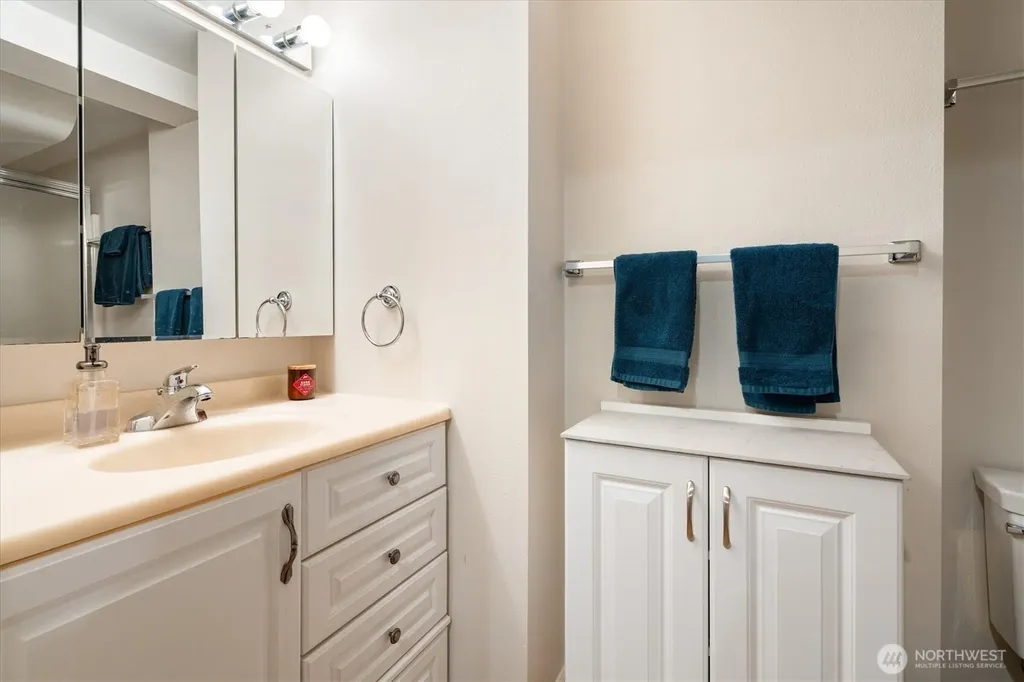 1573 90th Street Seattle WA 98117