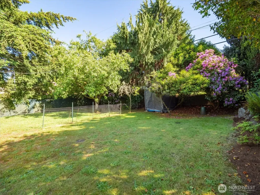 1573 90th Street Seattle WA 98117