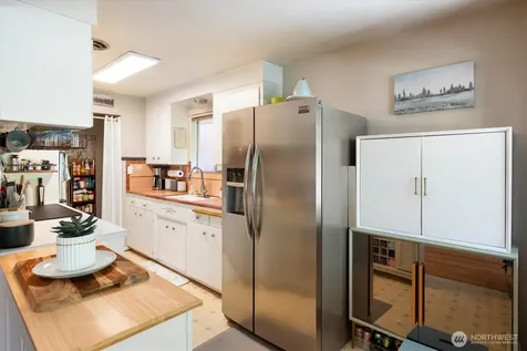 1573 90th Street Seattle WA 98117