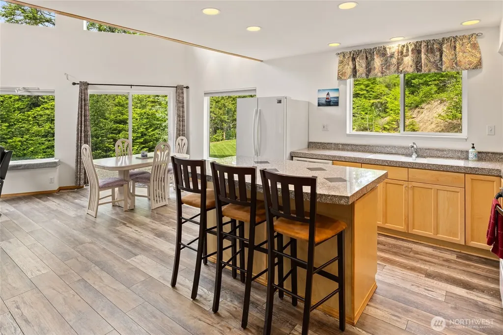1771 Timber Mountain Loop Cle Elum WA 98922