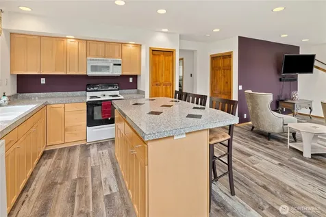 1771 Timber Mountain Loop Cle Elum WA 98922