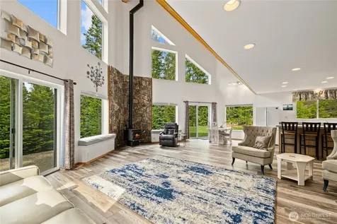 1771 Timber Mountain Loop Cle Elum WA 98922