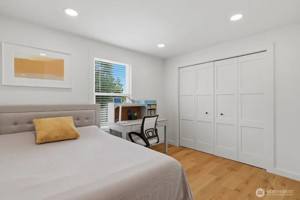 1529 172nd Place NE Bellevue WA 98008