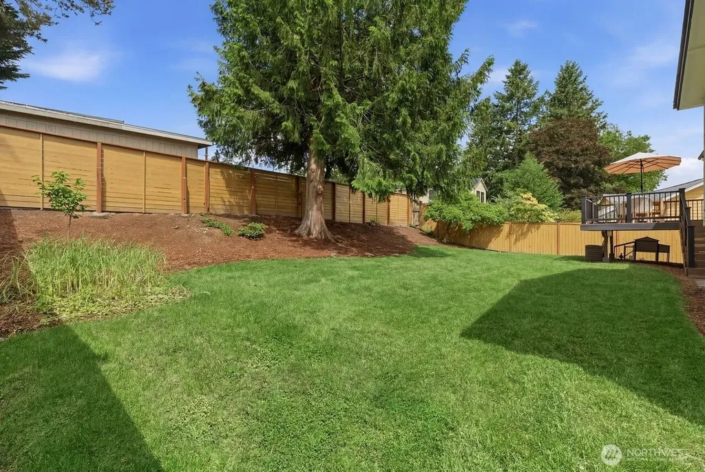 1529 172nd Place NE Bellevue WA 98008
