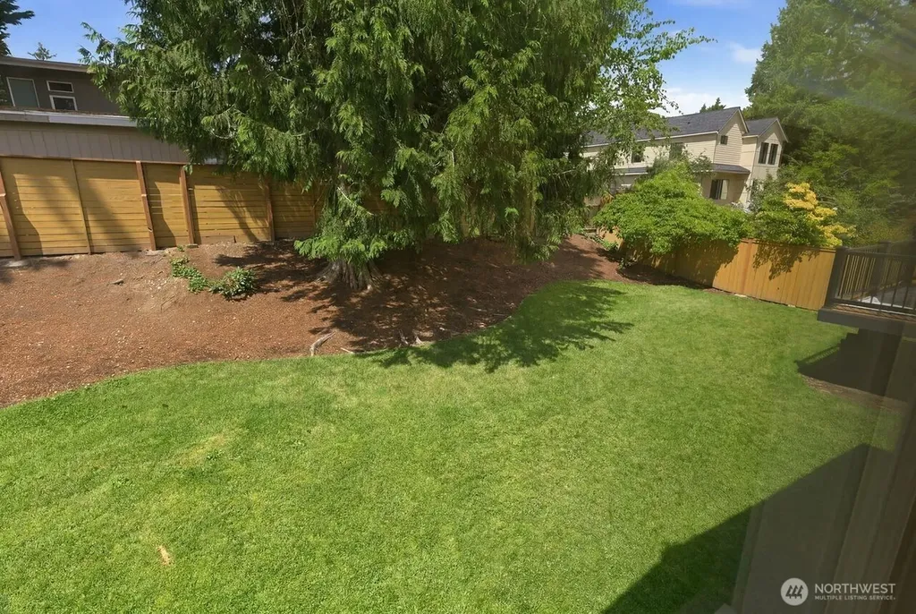 1529 172nd Place NE Bellevue WA 98008