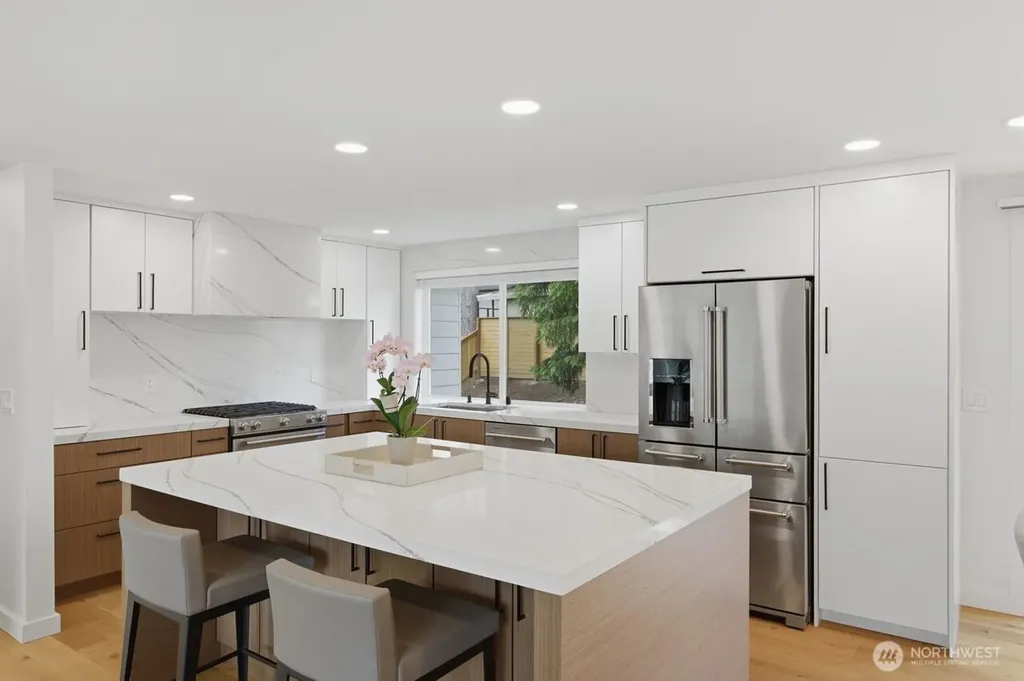 1529 172nd Place NE Bellevue WA 98008