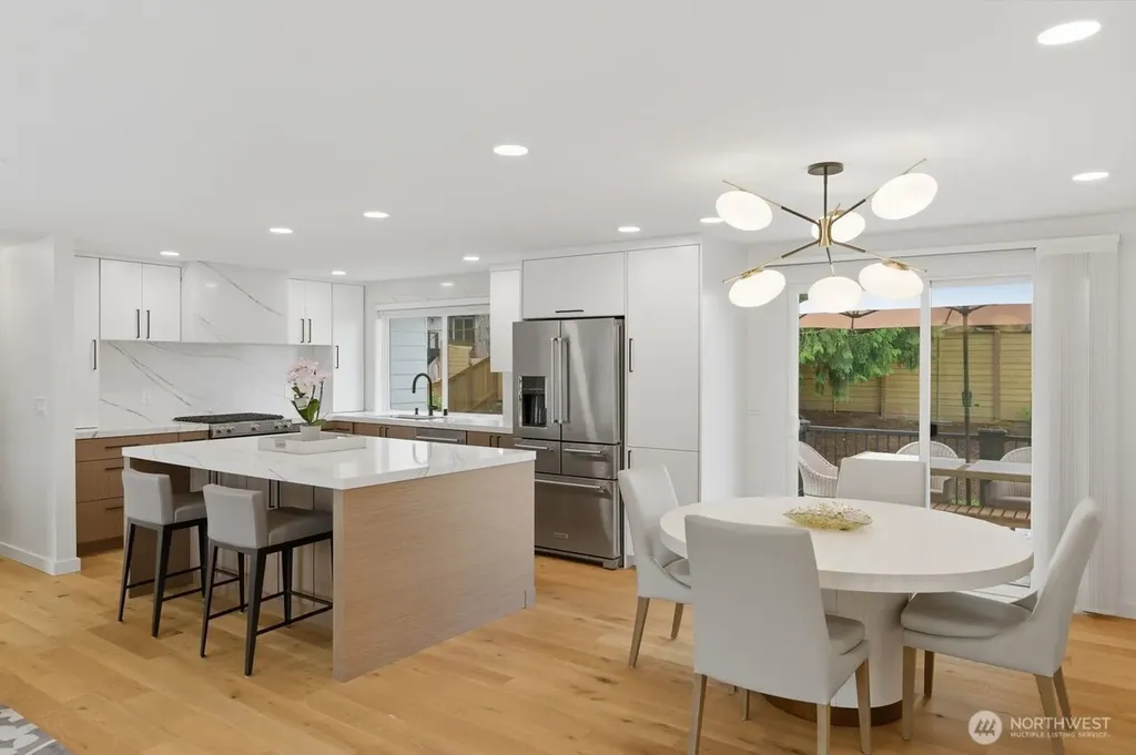 1529 172nd Place NE Bellevue WA 98008