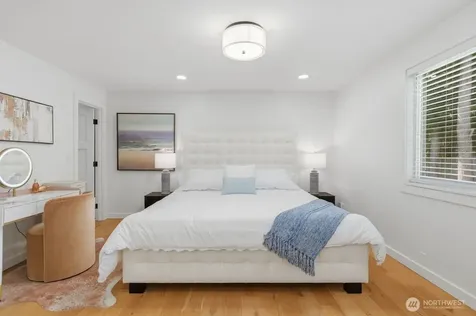 1529 172nd Place NE Bellevue WA 98008