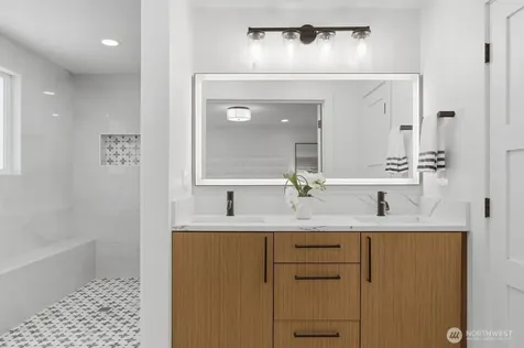 1529 172nd Place NE Bellevue WA 98008
