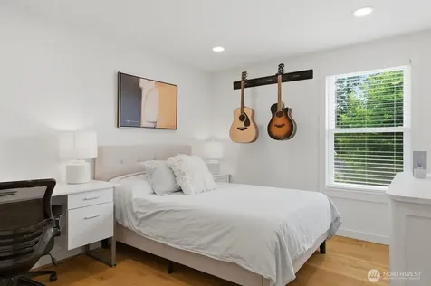 1529 172nd Place NE Bellevue WA 98008