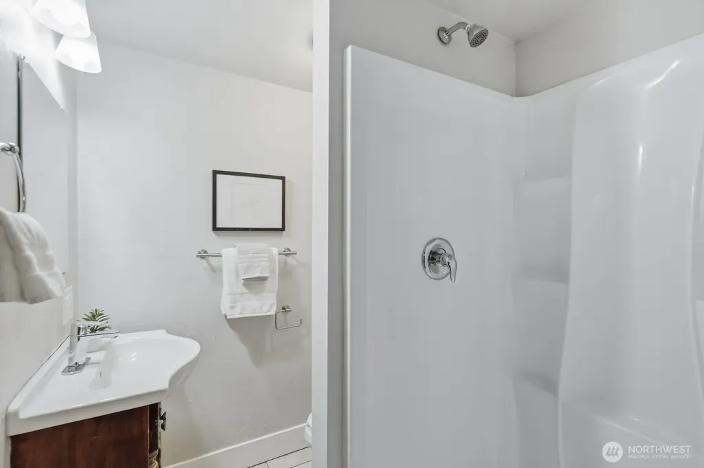 3822 Shelby Road Lynnwood WA 98087