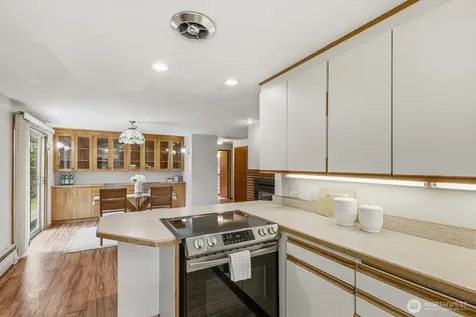 3822 Shelby Road Lynnwood WA 98087