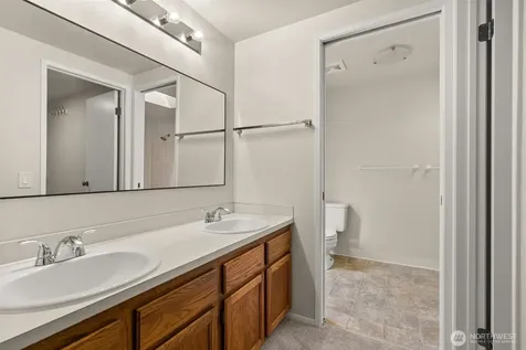 13603 SE 239th Street Kent WA 98042