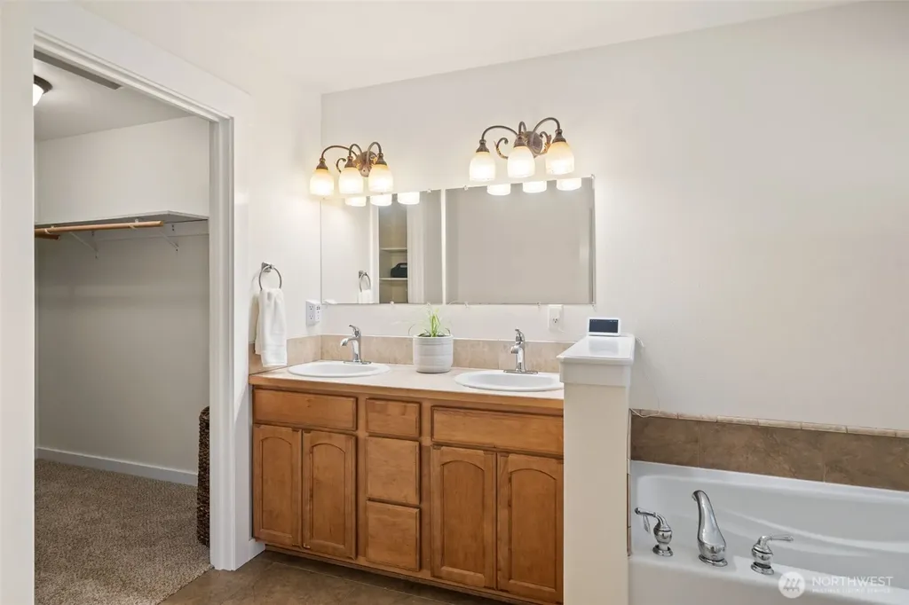 30 E Stirling Court Shelton WA 98584
