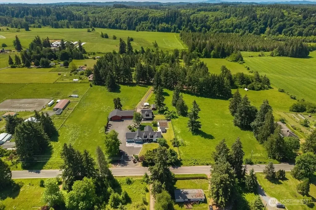 9835 James Road SW Rochester WA 98579