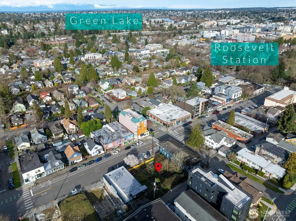 5520 University Way NE Seattle WA 98105