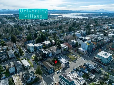 5520 University Way NE Seattle WA 98105