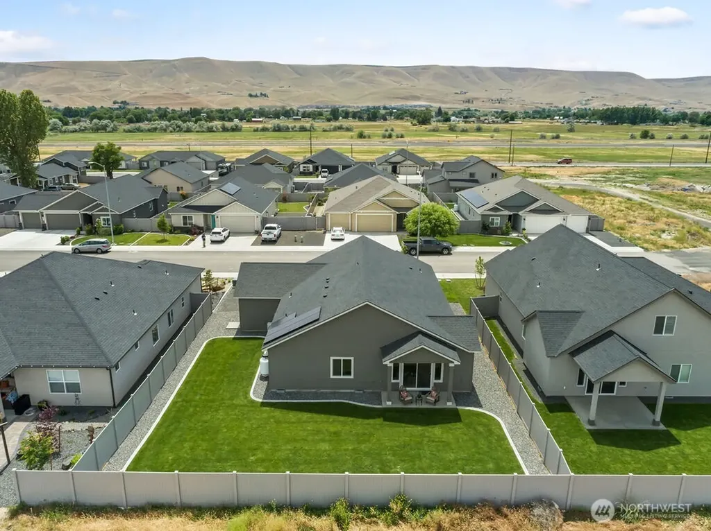 231 Schrute Road Prosser WA 99350