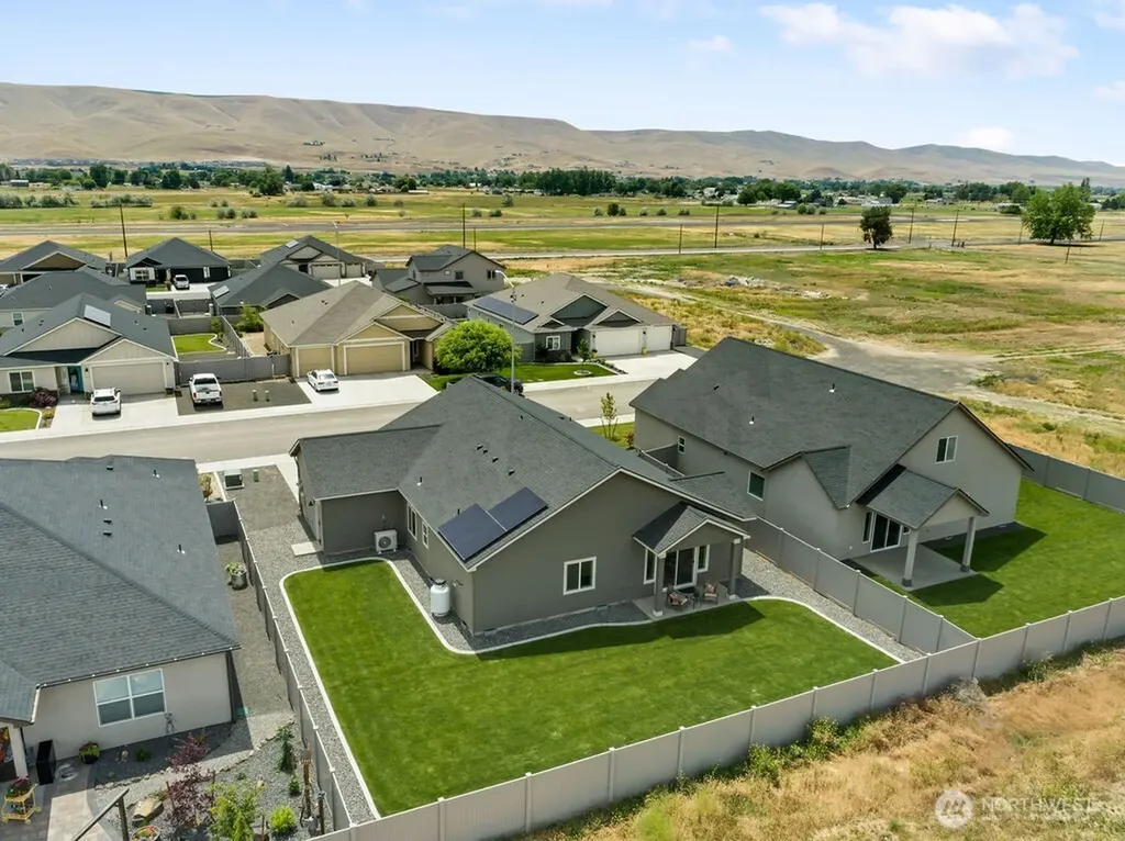 231 Schrute Road Prosser WA 99350
