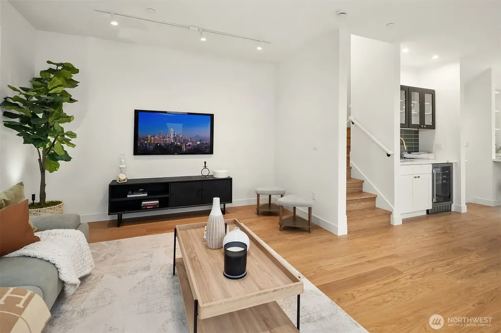 542 W Barrett Street Seattle WA 98109
