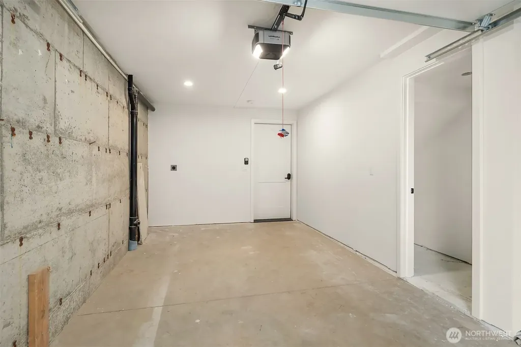 542 W Barrett Street Seattle WA 98109