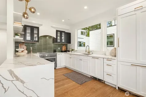 542 W Barrett Street Seattle WA 98109