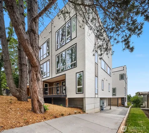 542 W Barrett Street Seattle WA 98109